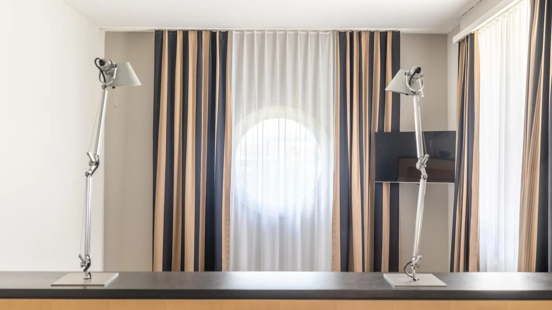 Royal Hotel - Urban Living Basilea